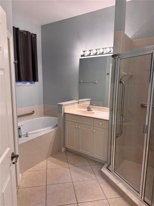 For Sale: $393,500 (3 beds, 2 baths, 1789 Square Feet)