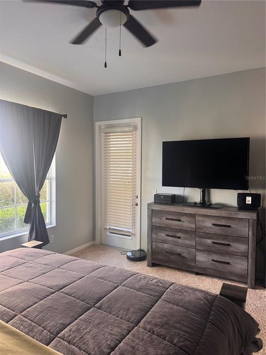 For Sale: $393,500 (3 beds, 2 baths, 1789 Square Feet)