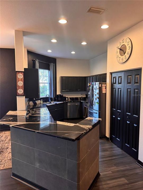 For Sale: $393,500 (3 beds, 2 baths, 1789 Square Feet)