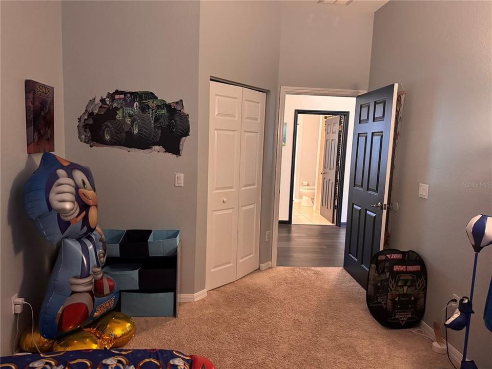 For Sale: $393,500 (3 beds, 2 baths, 1789 Square Feet)