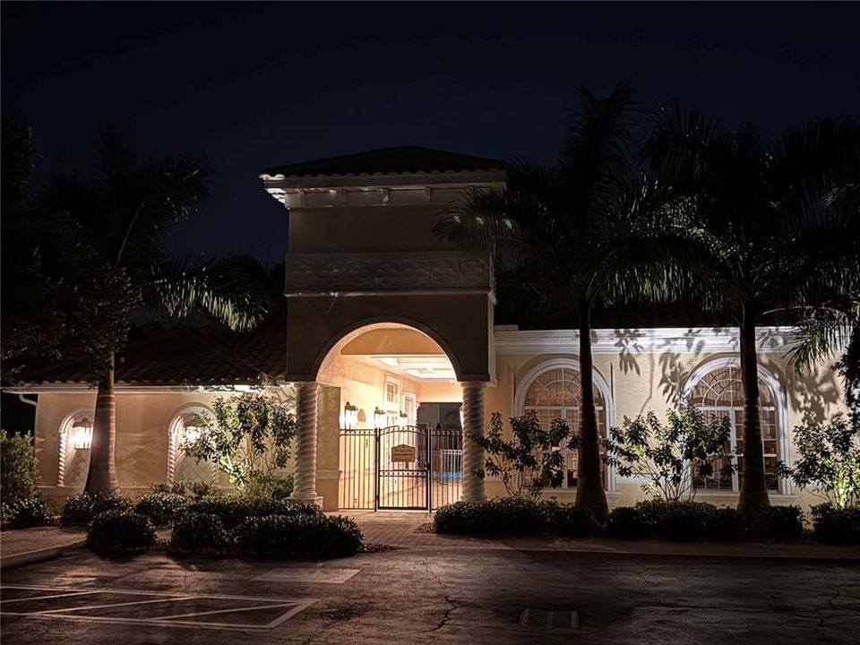 For Sale: $393,500 (3 beds, 2 baths, 1789 Square Feet)