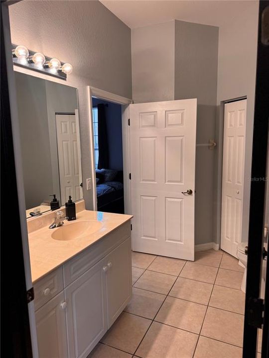 For Sale: $393,500 (3 beds, 2 baths, 1789 Square Feet)