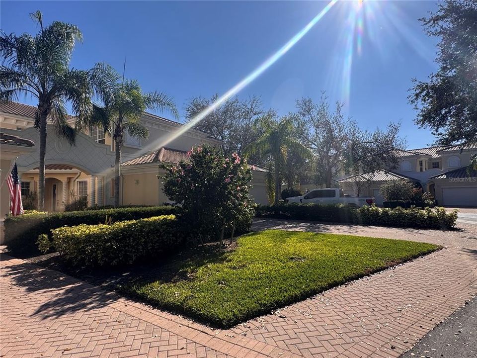 For Sale: $393,500 (3 beds, 2 baths, 1789 Square Feet)