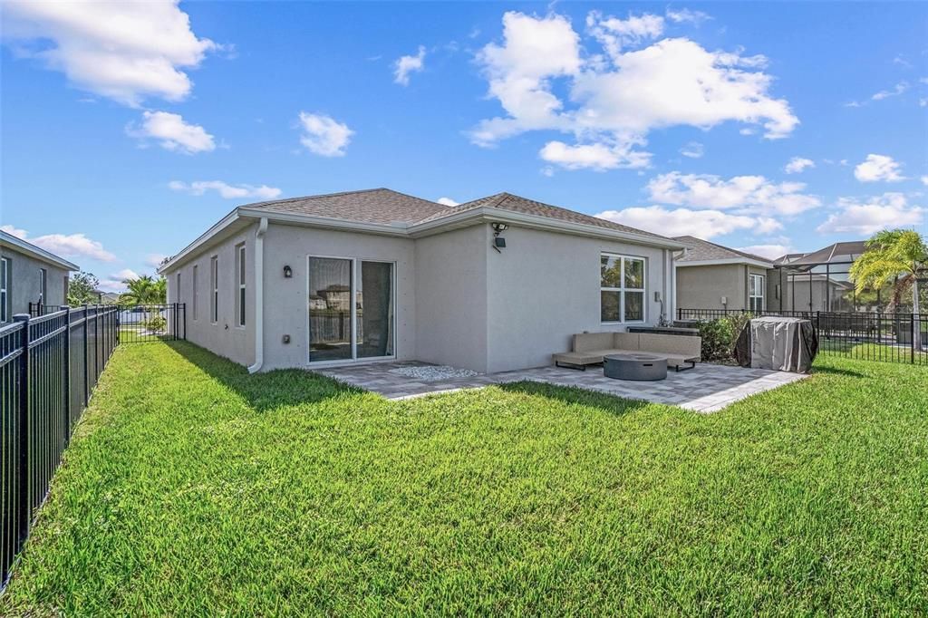 Activo con contrato: $344,900 (3 camas, 2 baños, 1492 Pies cuadrados)