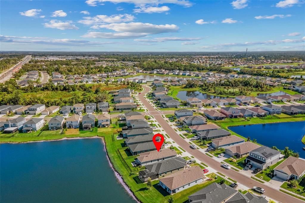 Activo con contrato: $344,900 (3 camas, 2 baños, 1492 Pies cuadrados)