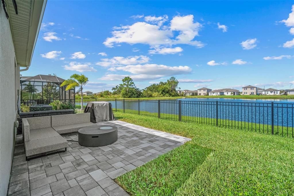 Activo con contrato: $344,900 (3 camas, 2 baños, 1492 Pies cuadrados)