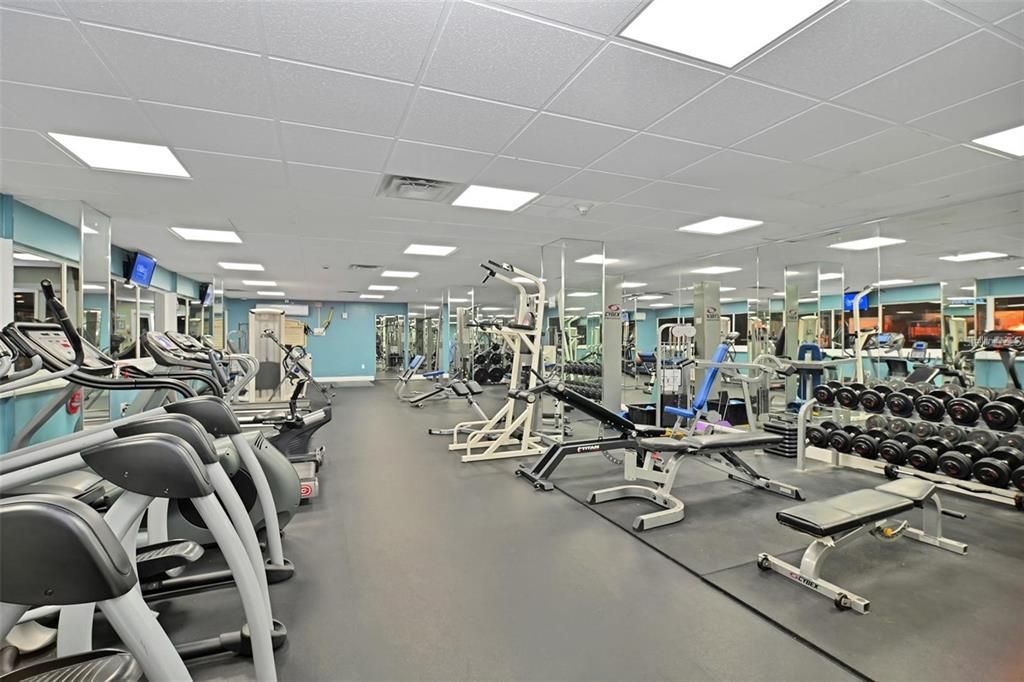 Active With Contract: $465,000 (1 beds, 1 baths, 772 Square Feet)