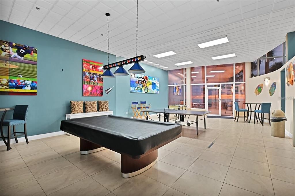 Active With Contract: $465,000 (1 beds, 1 baths, 772 Square Feet)