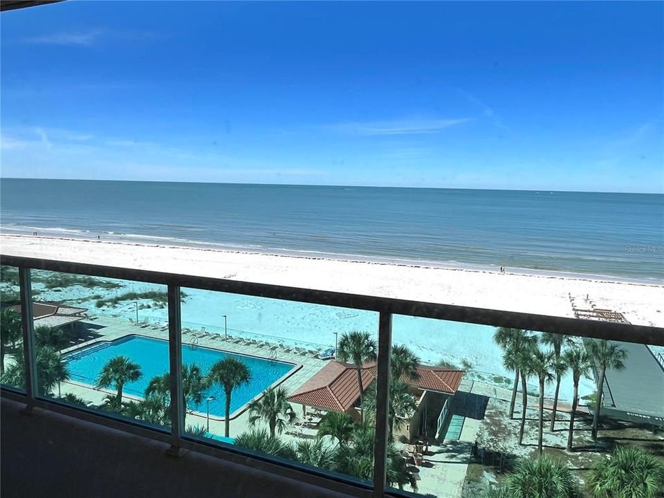 Active With Contract: $465,000 (1 beds, 1 baths, 772 Square Feet)