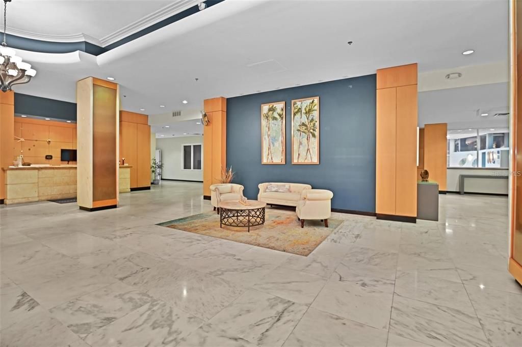 Active With Contract: $465,000 (1 beds, 1 baths, 772 Square Feet)