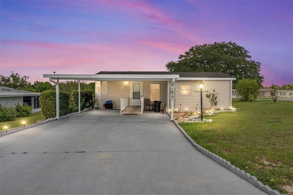 待售: $160,000 (2 贝兹, 2 浴室, 958 平方英尺)