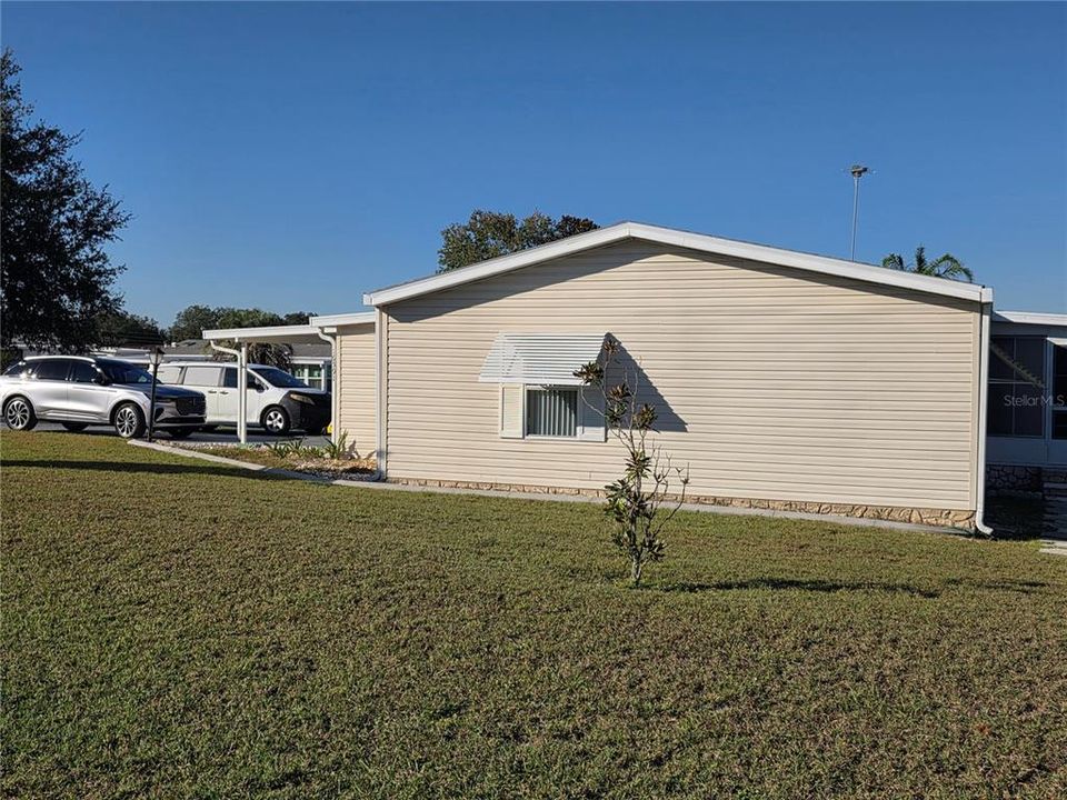 待售: $160,000 (2 贝兹, 2 浴室, 958 平方英尺)