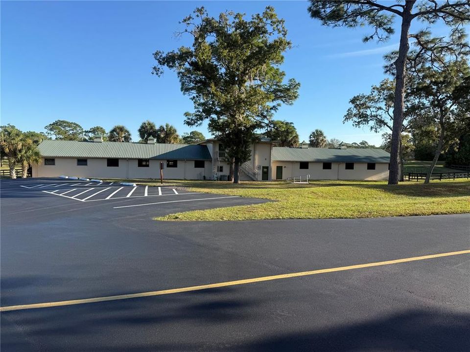 На продажу: $175,000 (3.25 acres)