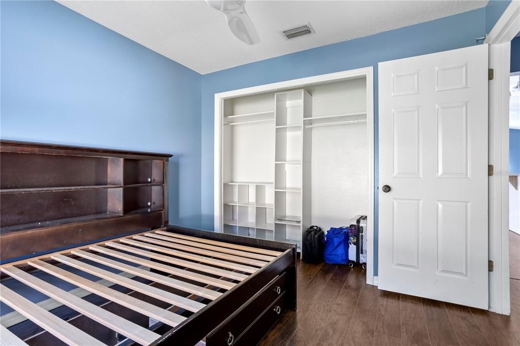 For Sale: $450,000 (4 beds, 3 baths, 1735 Square Feet)