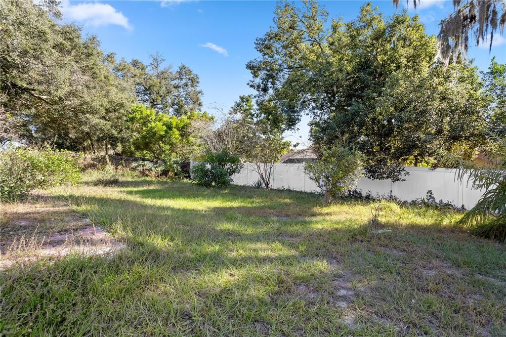 For Sale: $450,000 (4 beds, 3 baths, 1735 Square Feet)