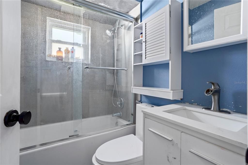 For Sale: $450,000 (4 beds, 3 baths, 1735 Square Feet)