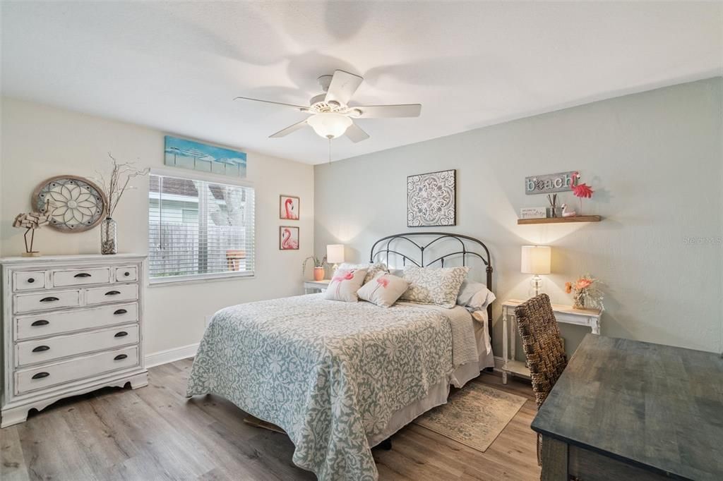 Под контрактом: $824,900 (3 спален, 2 ванн, 2288 Квадратных фут)