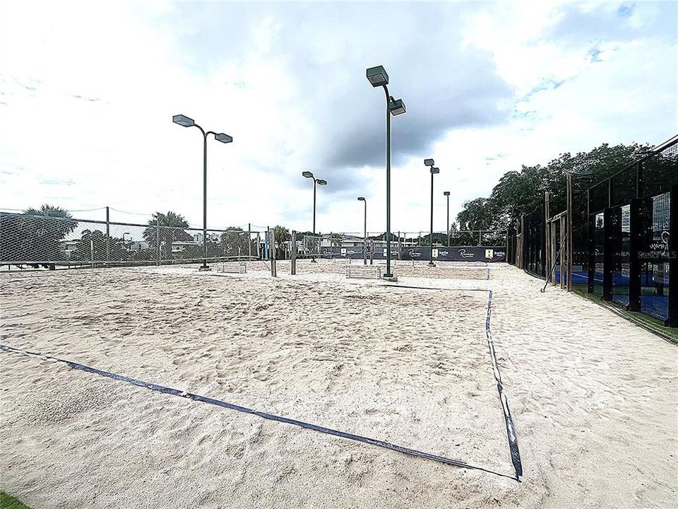 En Venta: $1,225,000 (3 camas, 3 baños, 3000 Pies cuadrados)