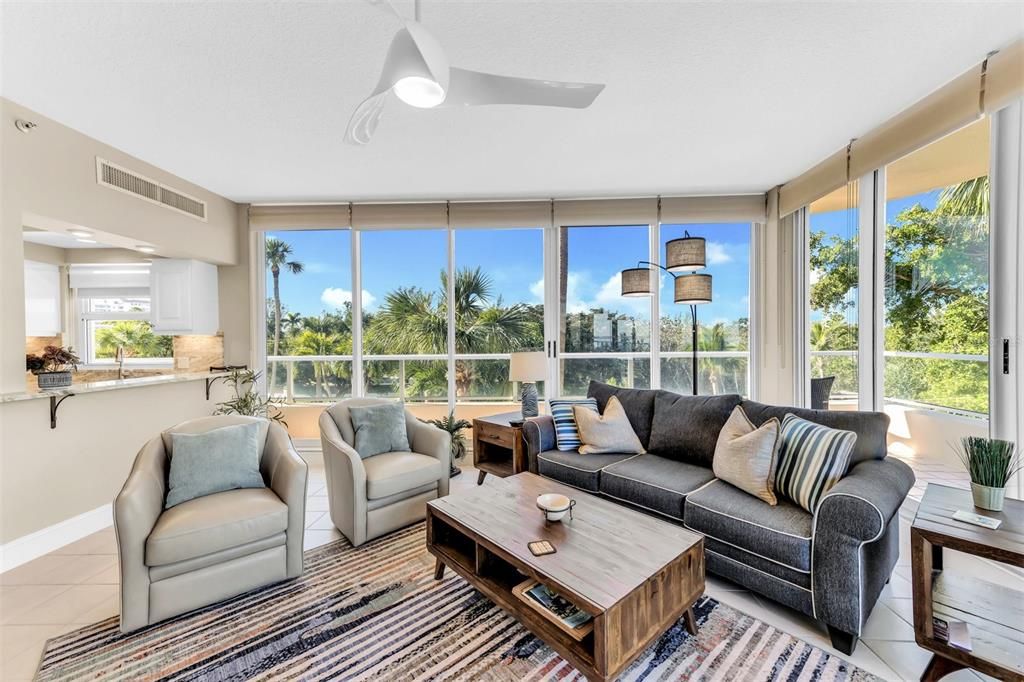 For Sale: $689,500 (2 beds, 2 baths, 1371 Square Feet)