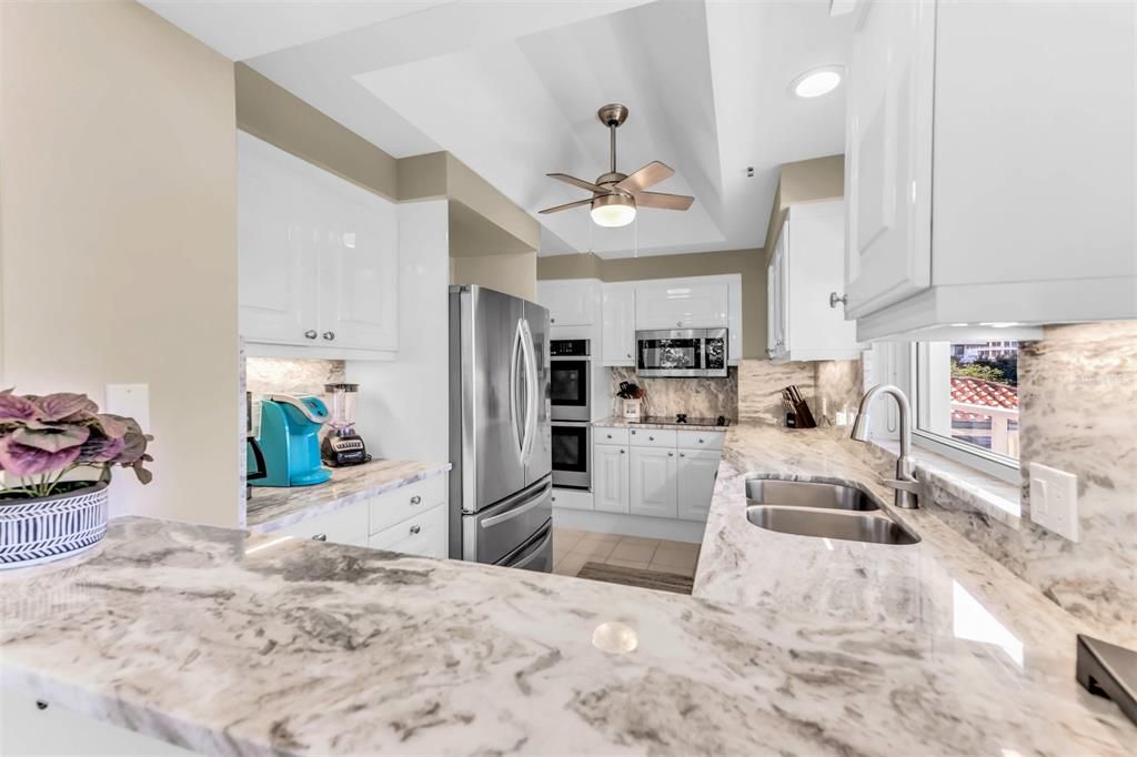 For Sale: $689,500 (2 beds, 2 baths, 1371 Square Feet)