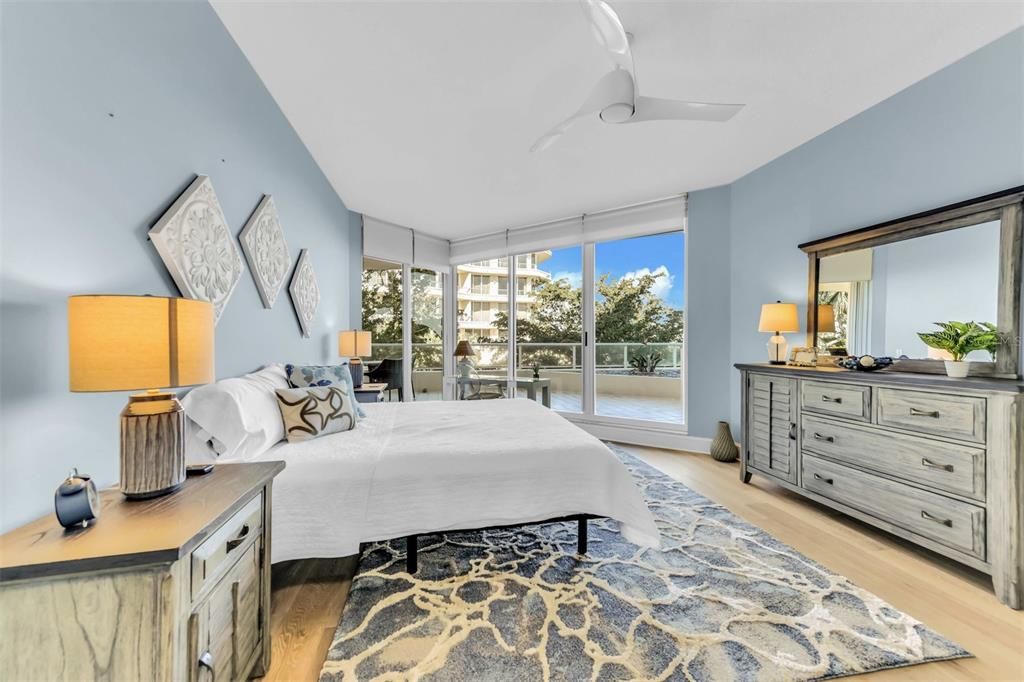 For Sale: $689,500 (2 beds, 2 baths, 1371 Square Feet)