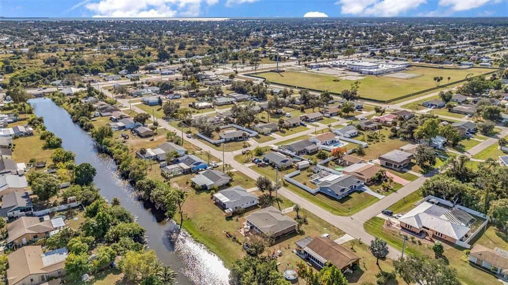 待售: $238,000 (2 贝兹, 2 浴室, 1319 平方英尺)