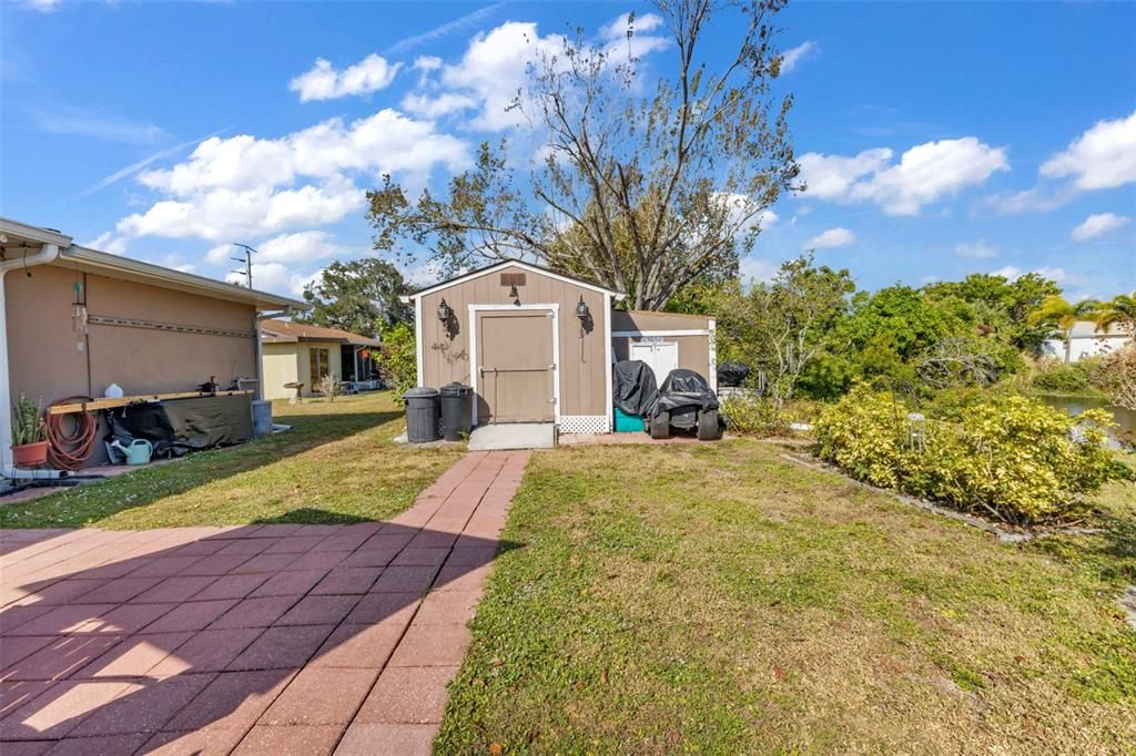 待售: $238,000 (2 贝兹, 2 浴室, 1319 平方英尺)