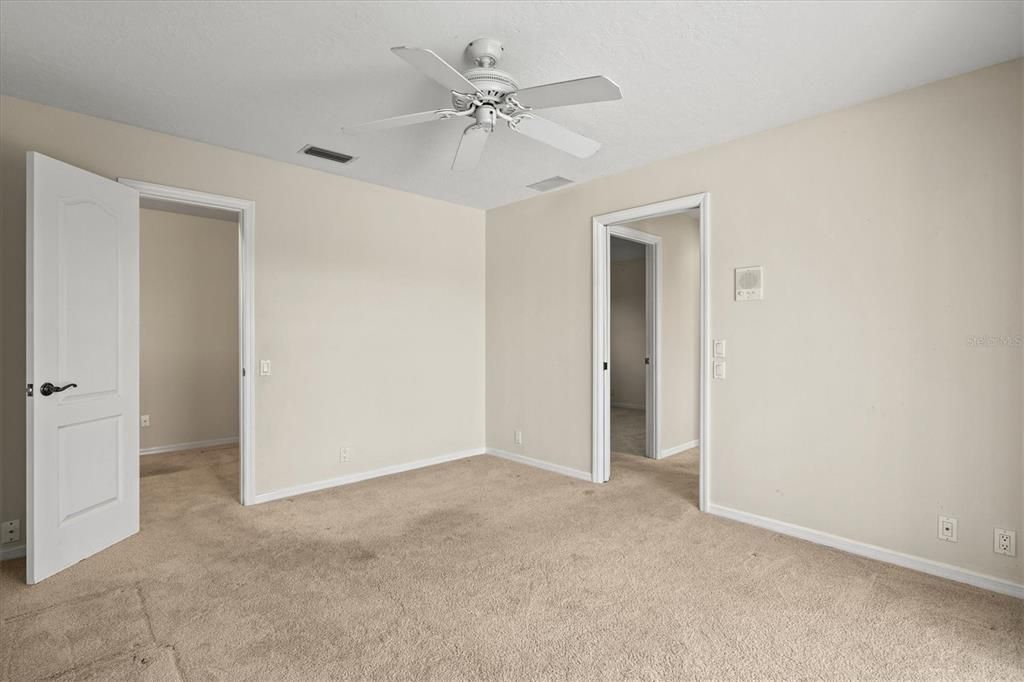 En Venta: $499,000 (3 camas, 2 baños, 2294 Pies cuadrados)