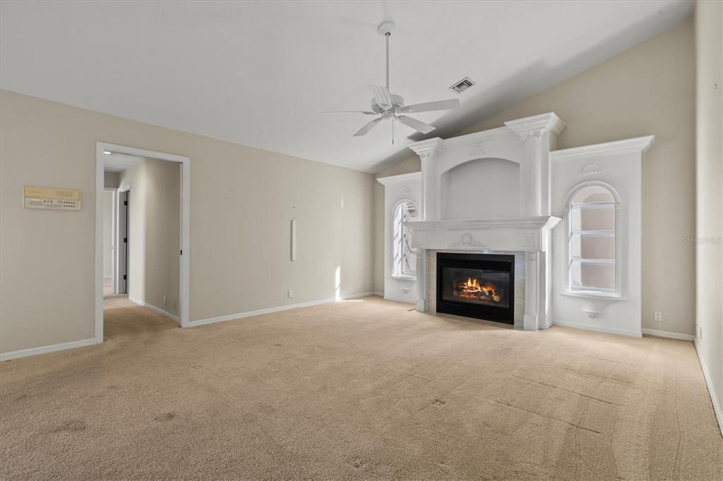 En Venta: $499,000 (3 camas, 2 baños, 2294 Pies cuadrados)