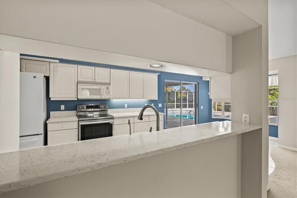 En Venta: $499,000 (3 camas, 2 baños, 2294 Pies cuadrados)