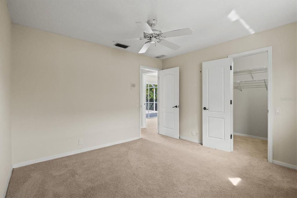 En Venta: $499,000 (3 camas, 2 baños, 2294 Pies cuadrados)