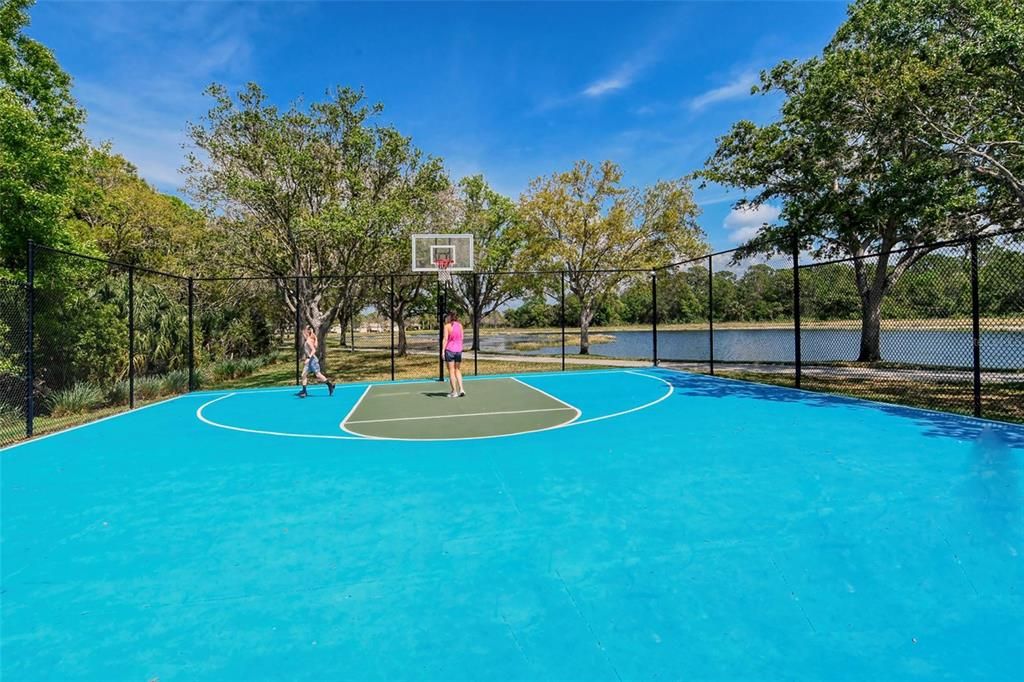 For Sale: $439,000 (2 beds, 2 baths, 1693 Square Feet)