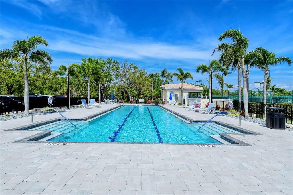 For Sale: $439,000 (2 beds, 2 baths, 1693 Square Feet)