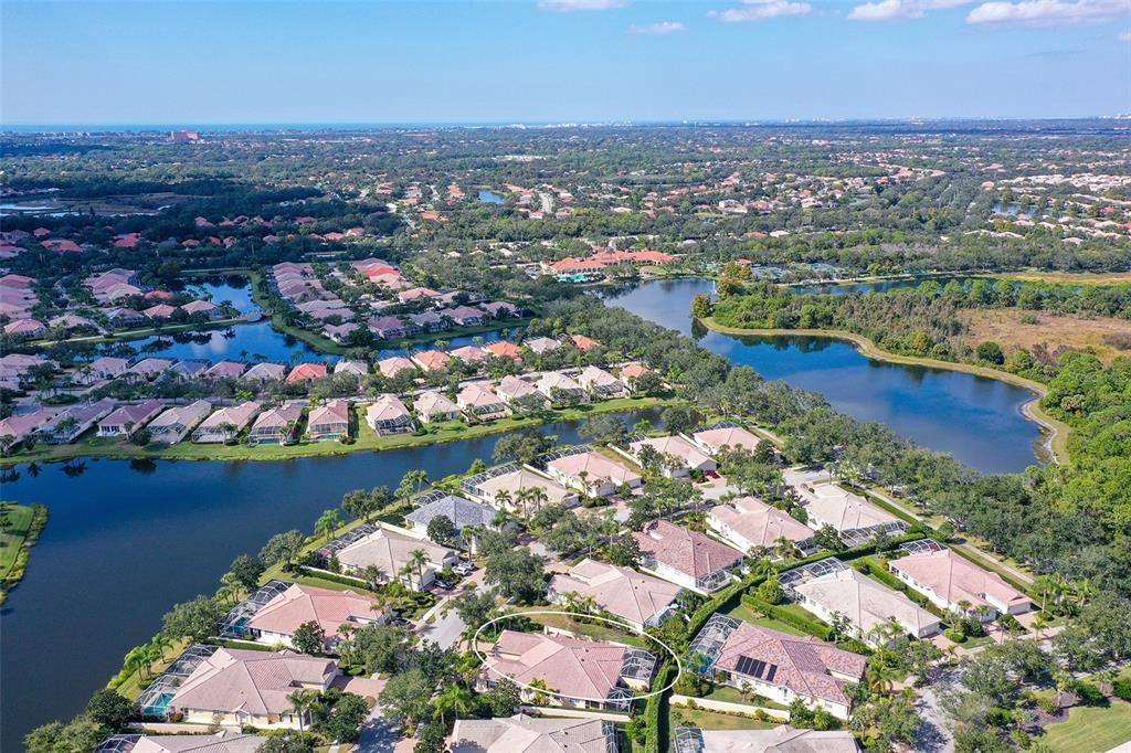 For Sale: $439,000 (2 beds, 2 baths, 1693 Square Feet)