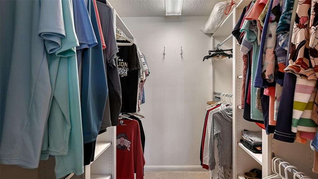 For Sale: $439,000 (2 beds, 2 baths, 1693 Square Feet)