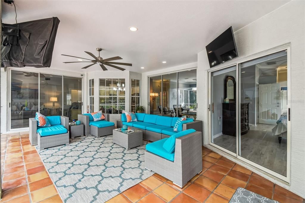 待售: $585,000 (3 贝兹, 2 浴室, 2407 平方英尺)