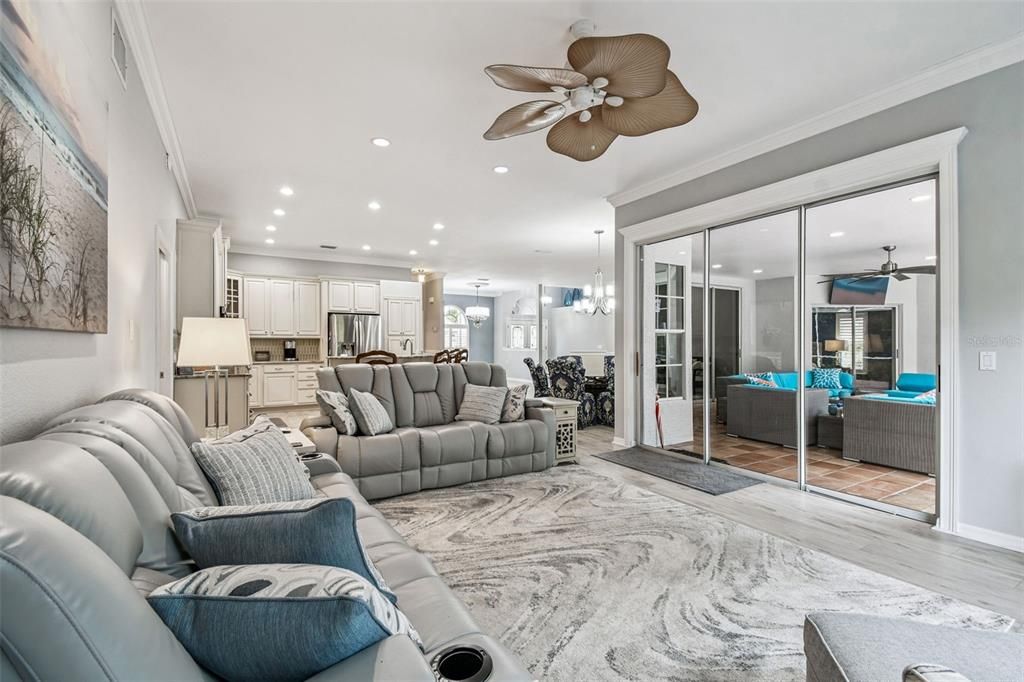 待售: $585,000 (3 贝兹, 2 浴室, 2407 平方英尺)