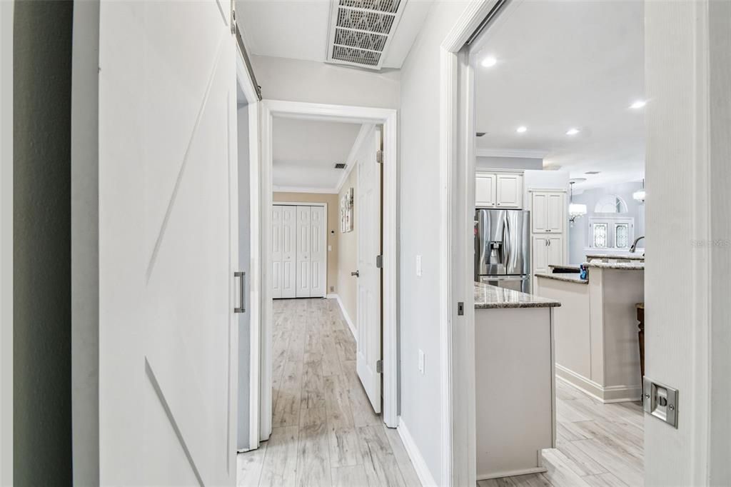 待售: $585,000 (3 贝兹, 2 浴室, 2407 平方英尺)