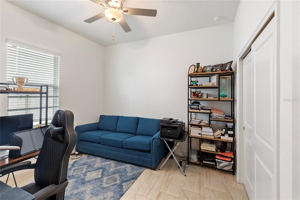 待售: $618,000 (4 贝兹, 3 浴室, 2640 平方英尺)