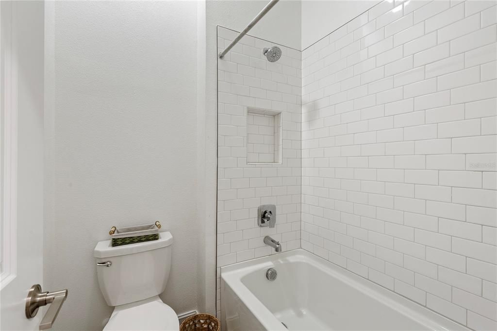 待售: $618,000 (4 贝兹, 3 浴室, 2640 平方英尺)