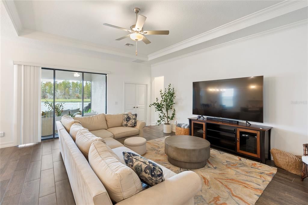 待售: $618,000 (4 贝兹, 3 浴室, 2640 平方英尺)