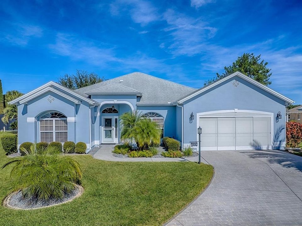 合同活跃: $495,000 (3 贝兹, 2 浴室, 2310 平方英尺)