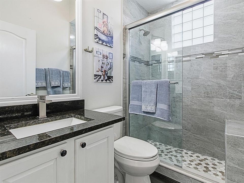 合同活跃: $495,000 (3 贝兹, 2 浴室, 2310 平方英尺)