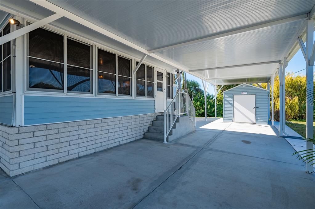 For Sale: $124,990 (2 beds, 2 baths, 840 Square Feet)