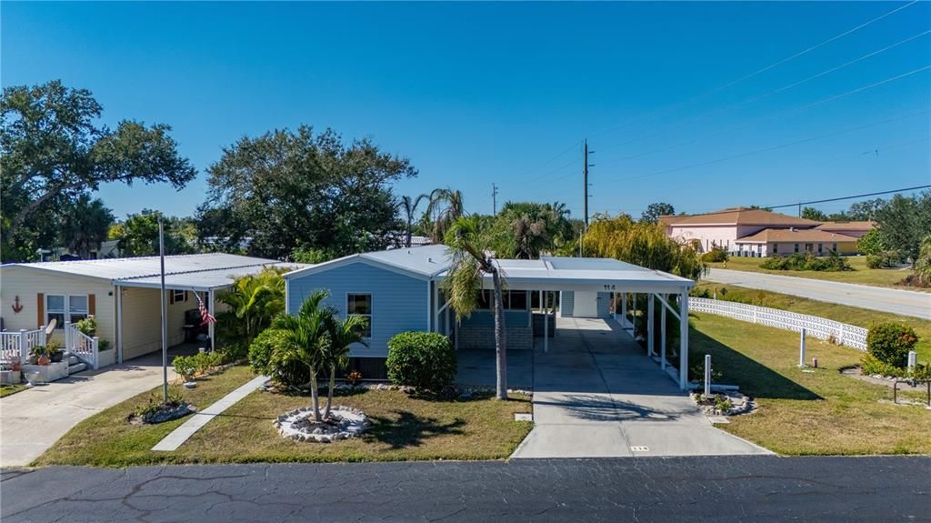 For Sale: $124,990 (2 beds, 2 baths, 840 Square Feet)