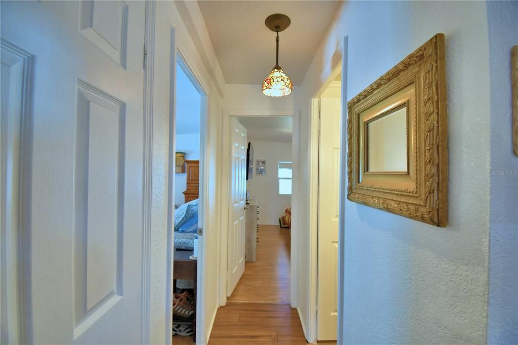 На продажу: $135,000 (2 спален, 2 ванн, 1056 Квадратных фут)