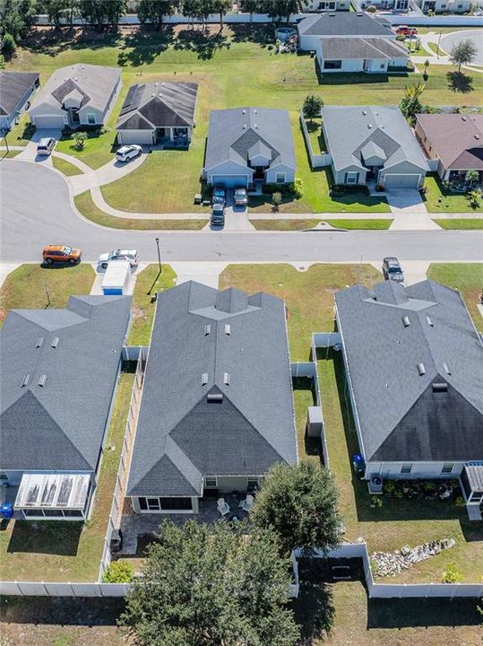 Active With Contract: $389,000 (4 beds, 2 baths, 2021 Square Feet)