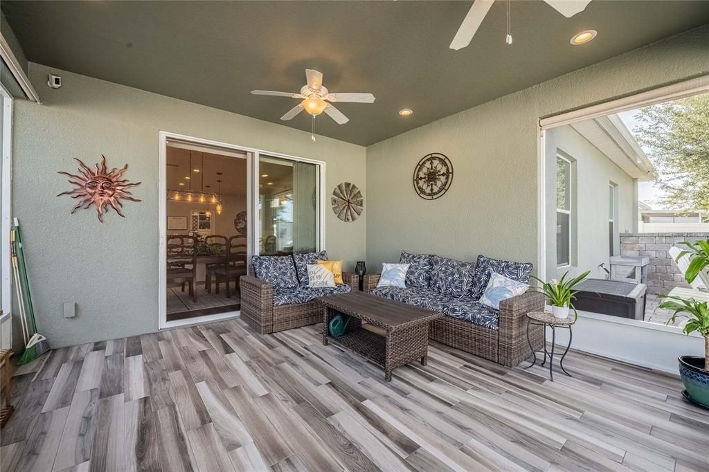 Active With Contract: $389,000 (4 beds, 2 baths, 2021 Square Feet)