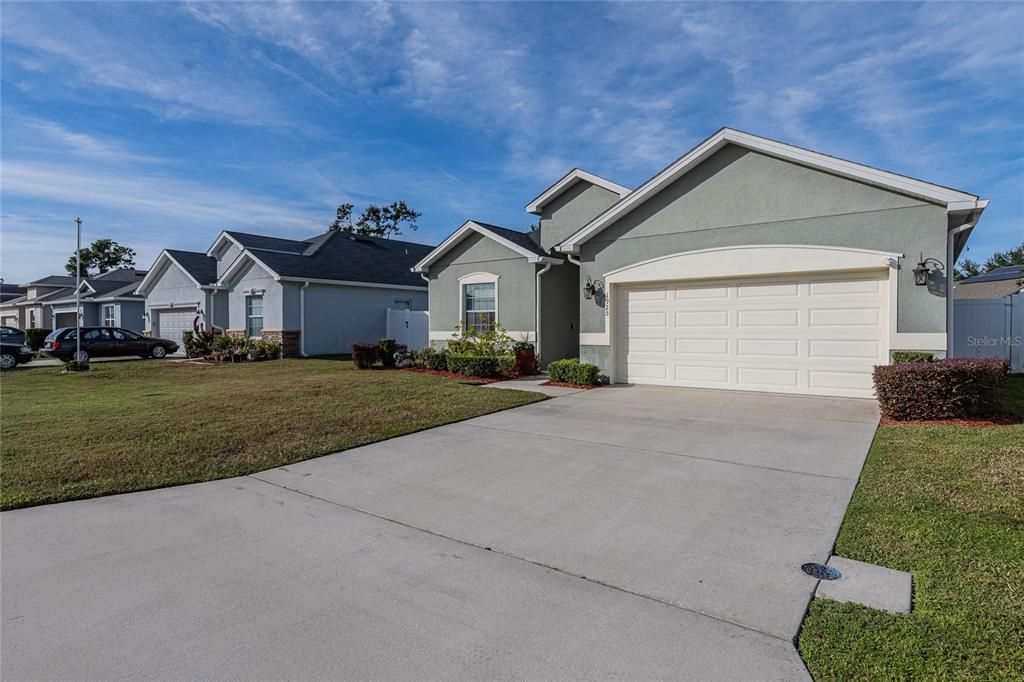 Active With Contract: $389,000 (4 beds, 2 baths, 2021 Square Feet)