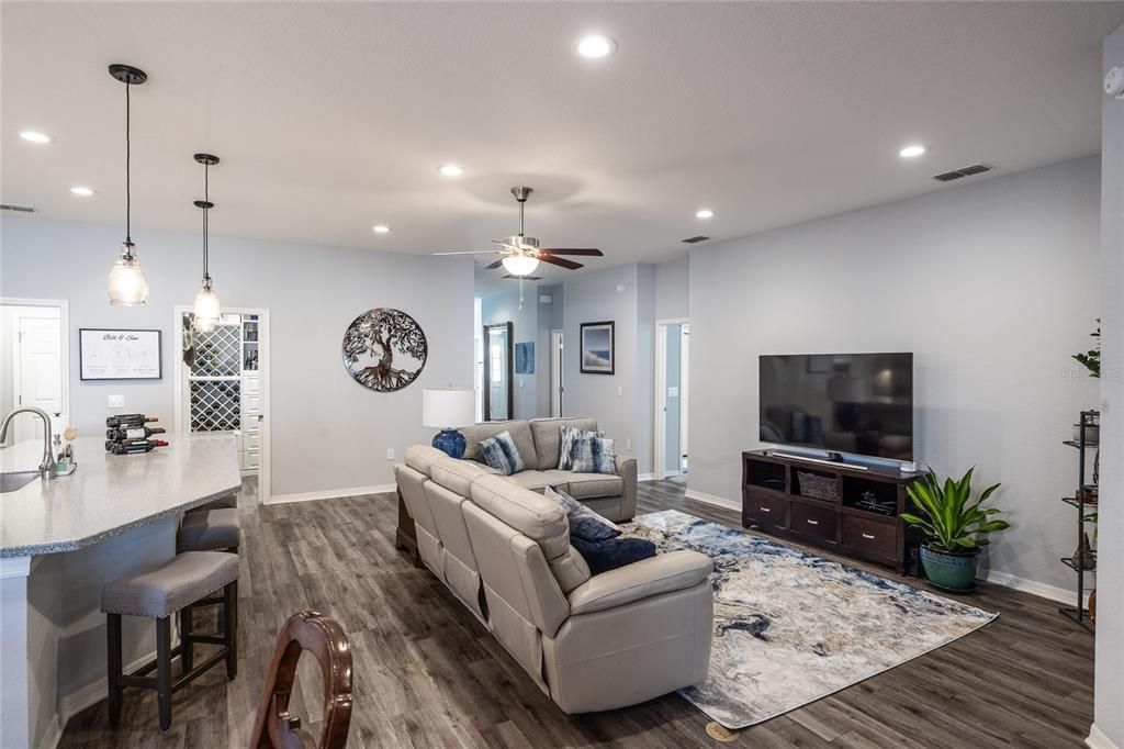 Active With Contract: $389,000 (4 beds, 2 baths, 2021 Square Feet)